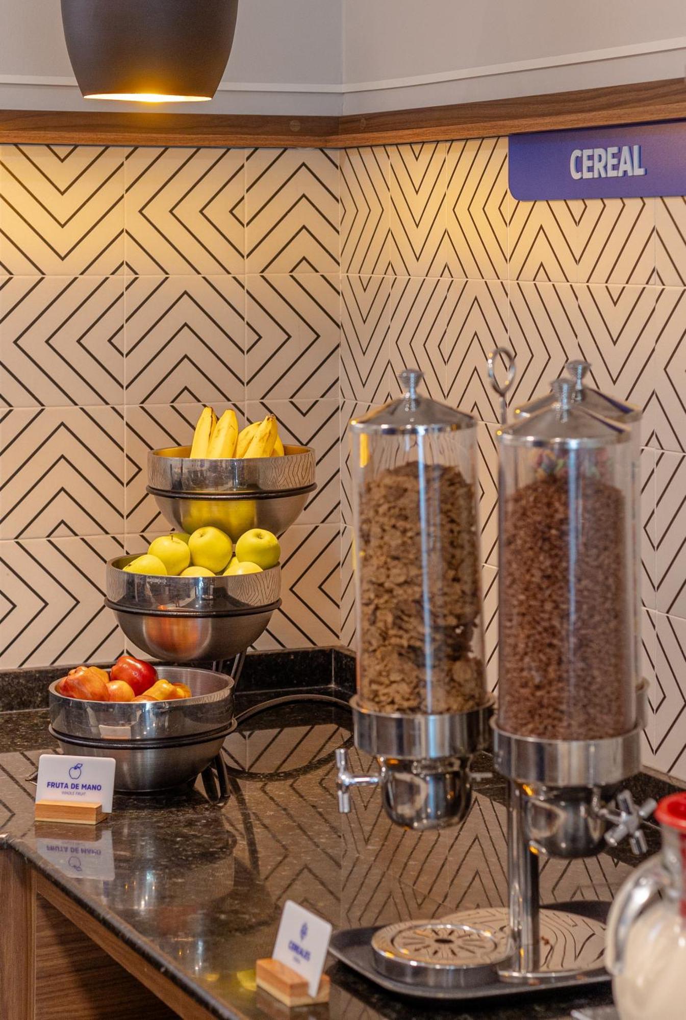 Holiday Inn Express Tapachula By Ihg Exterior foto