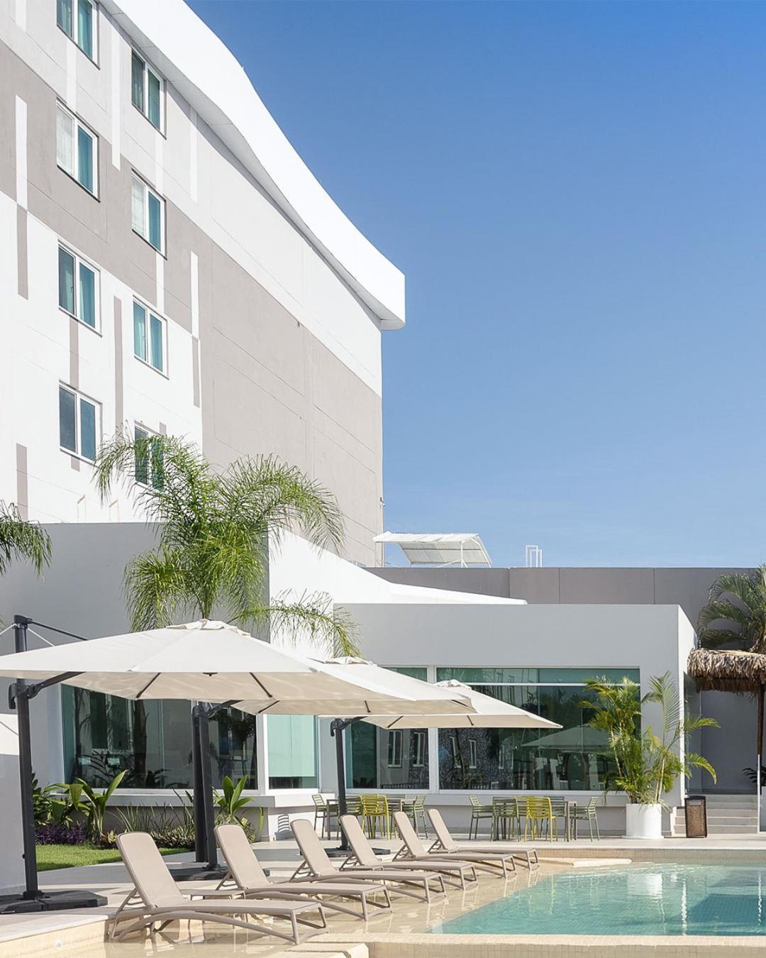 Holiday Inn Express Tapachula By Ihg Exterior foto