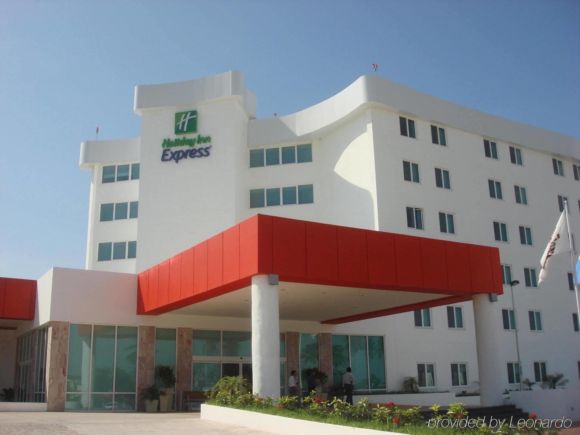 Holiday Inn Express Tapachula By Ihg Exterior foto